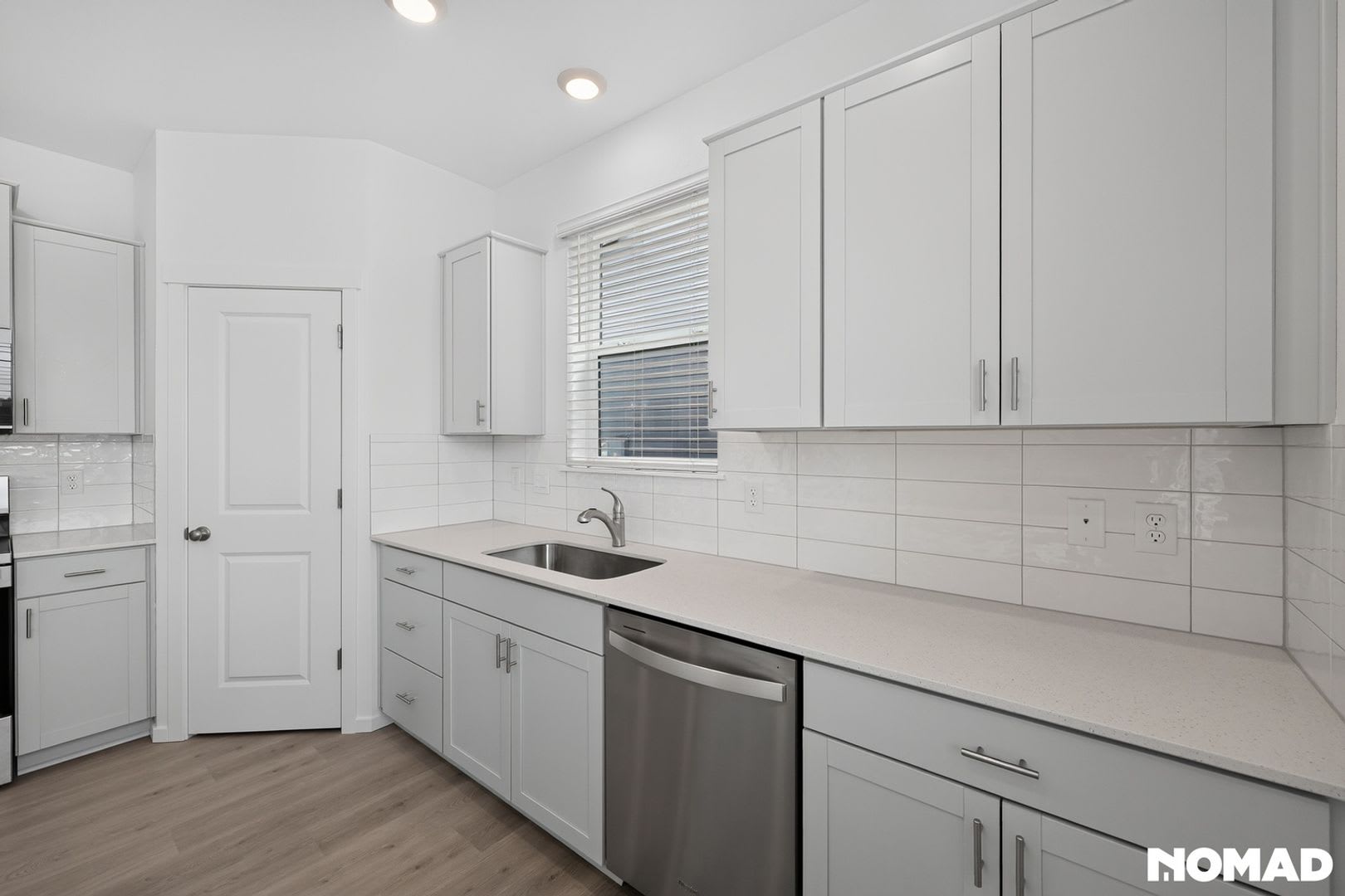 Brand New 2 633 Sq Ft Home In Puyallup Available Now – photo 4