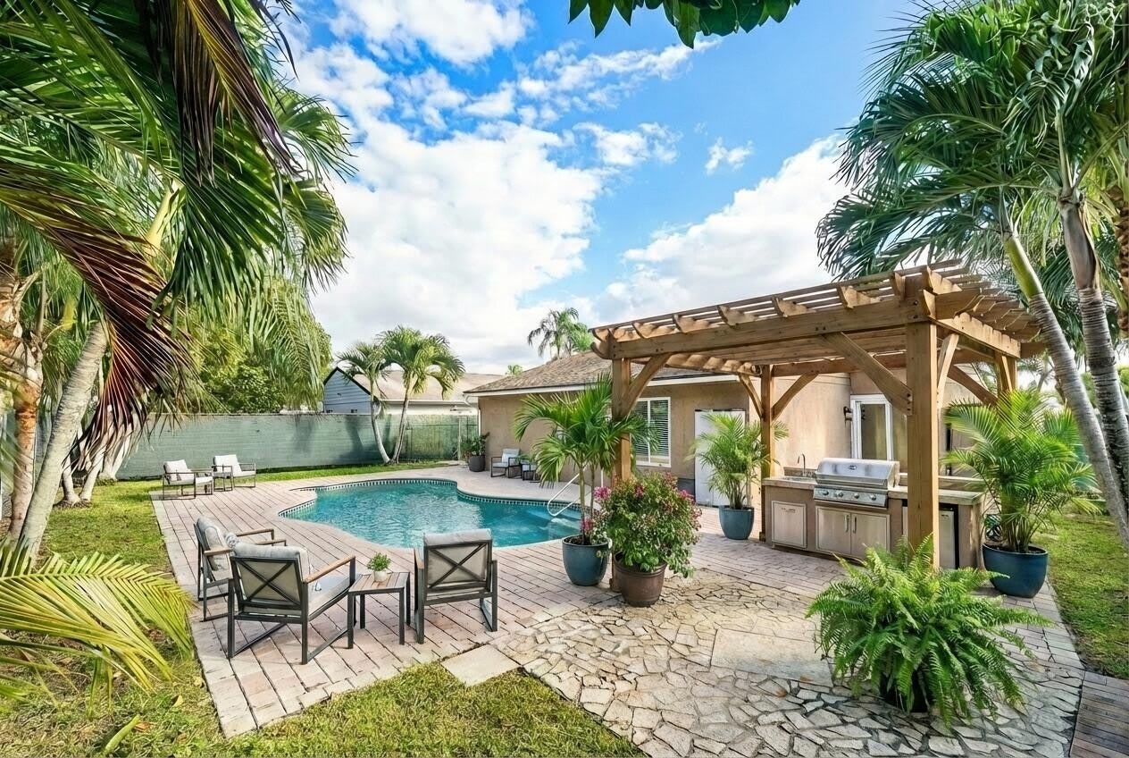 8411 Garden Gate Place – photo 2