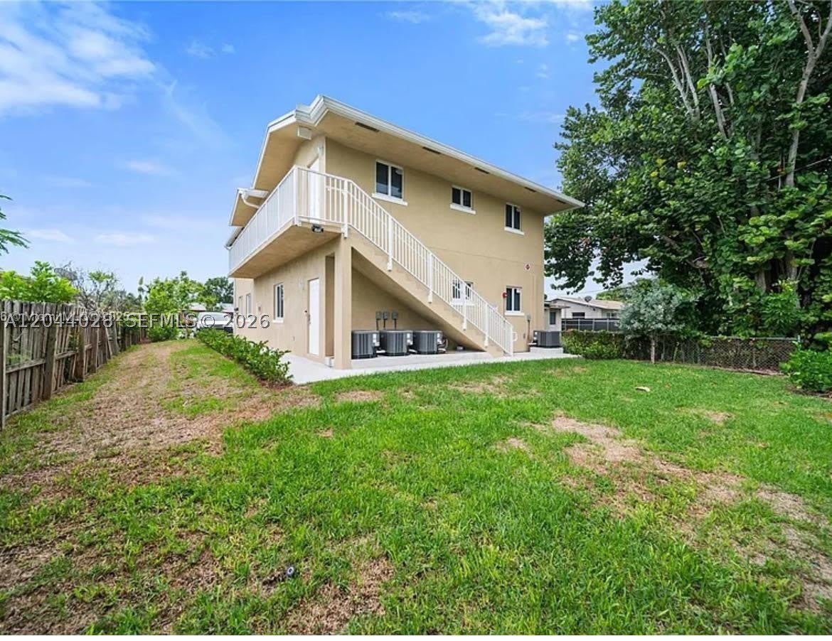2311 Scott St – photo 2