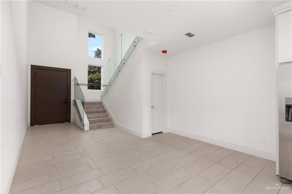 2339 South 42Nd Lane – photo 2