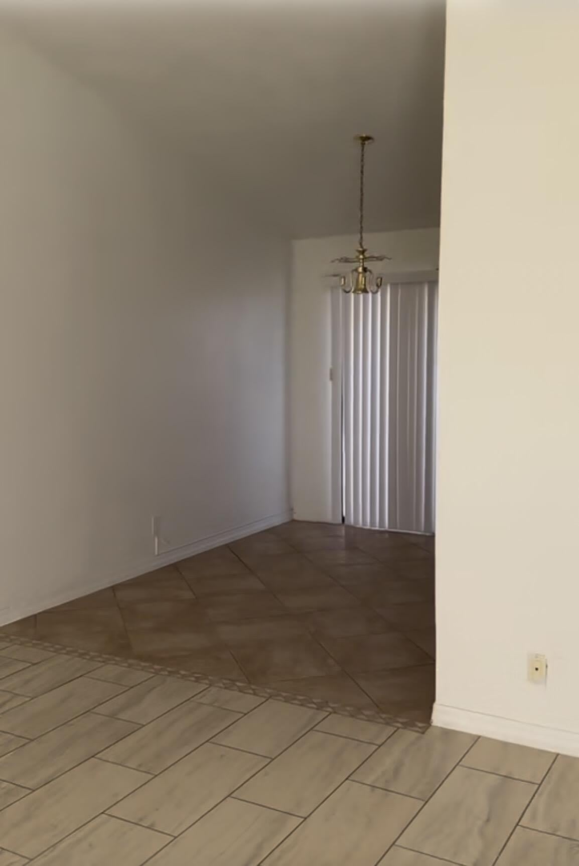370 N 3rd Street – photo 2