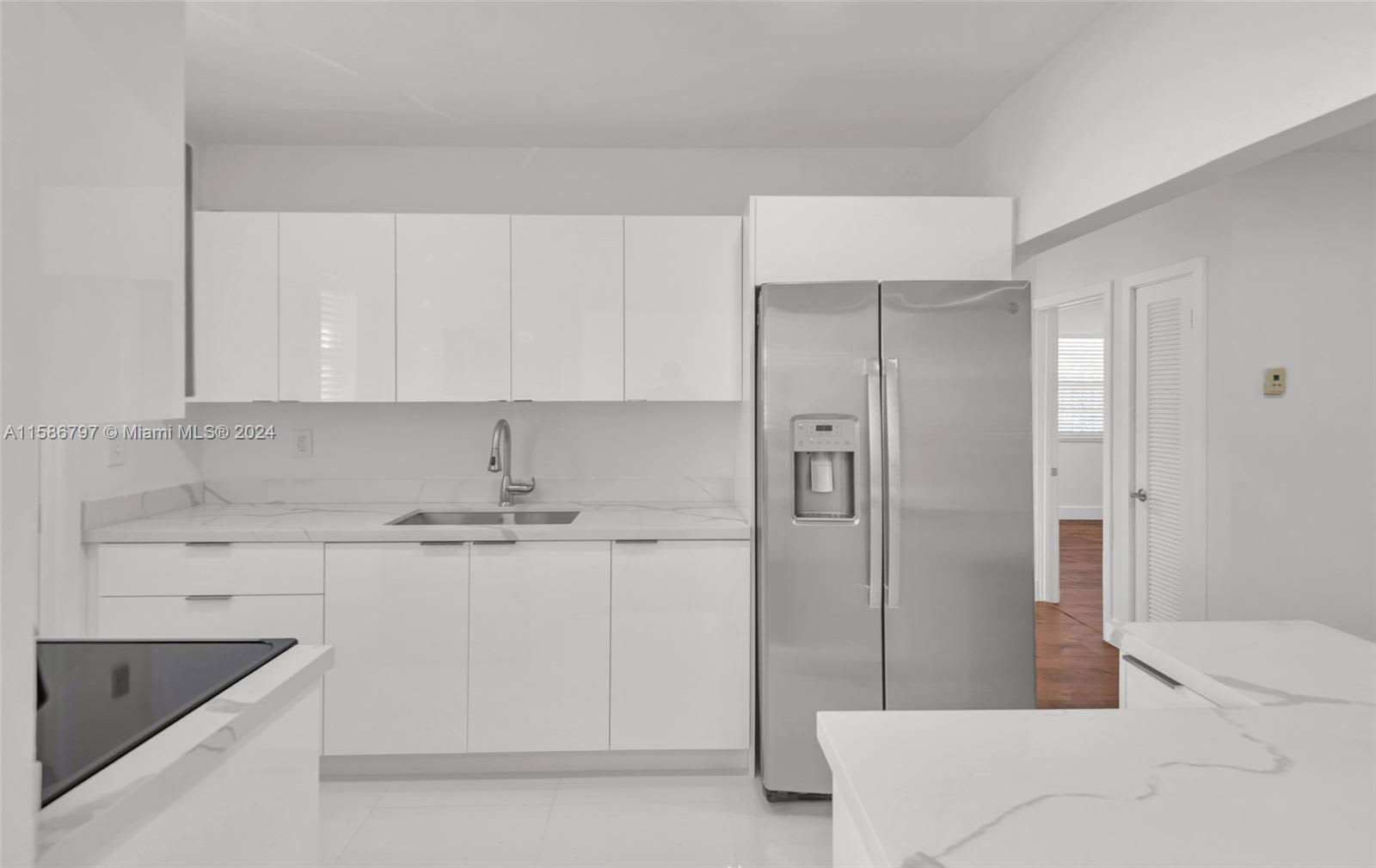 4200 Northeast 1st Avenue – photo 2