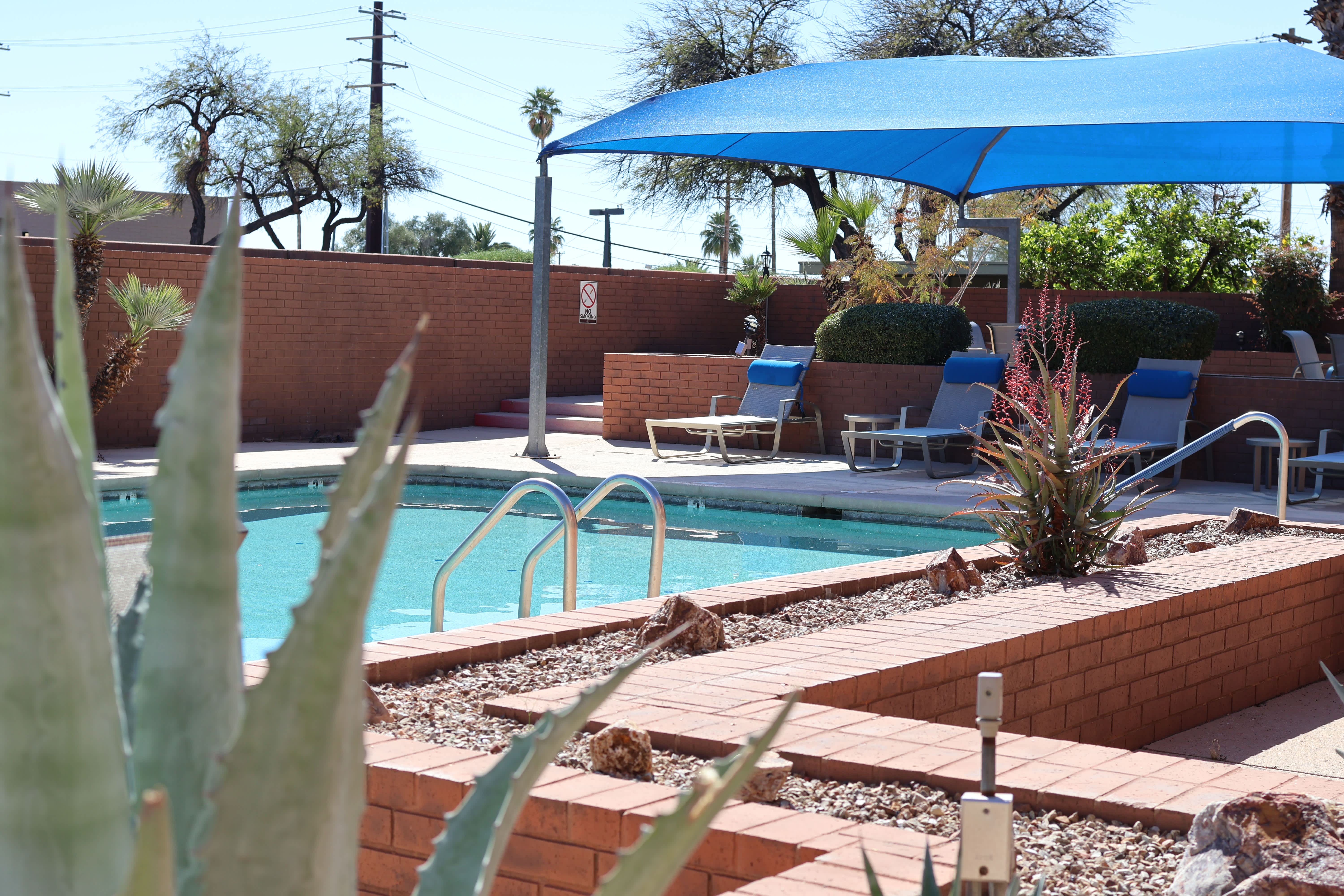 Carondelet Apartments – photo 1