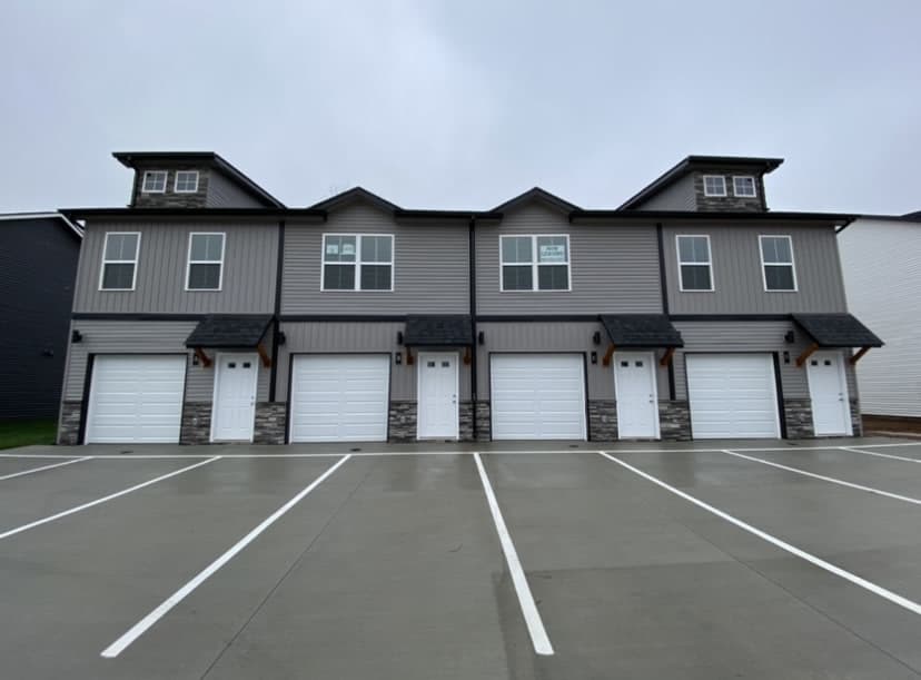 1032 Glenkirk Drive – photo 1