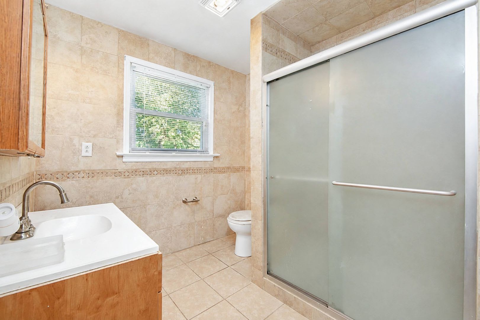 Cute 2 Bedroom Brick Ranch Williamsburg – photo 5