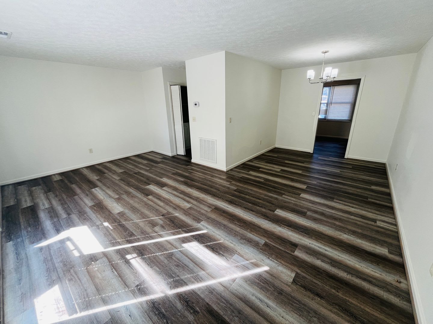 3 Bedroom 2 5 Bath Townhouse – photo 3