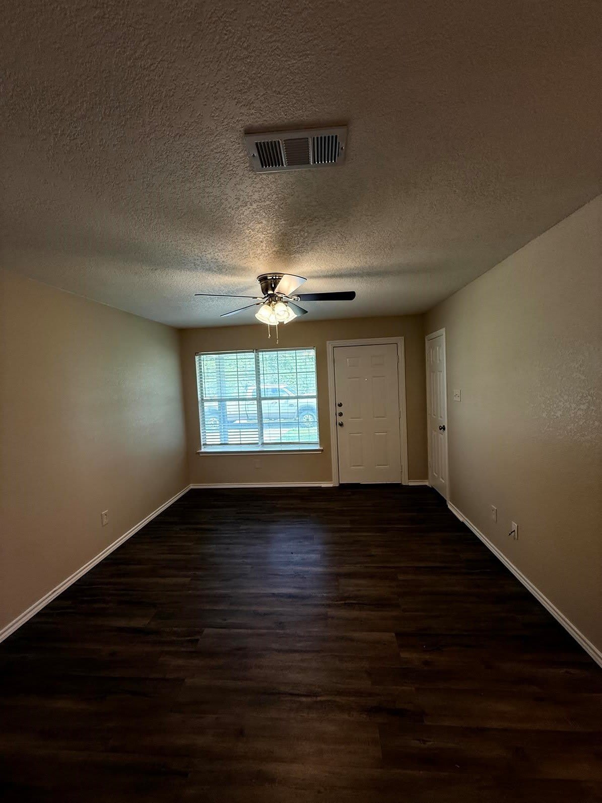400 Blackwood Street – photo 2