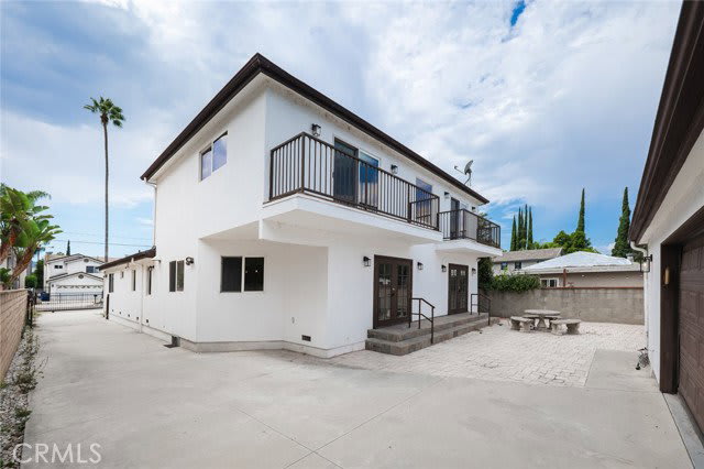 15147 Otsego Street – photo 4