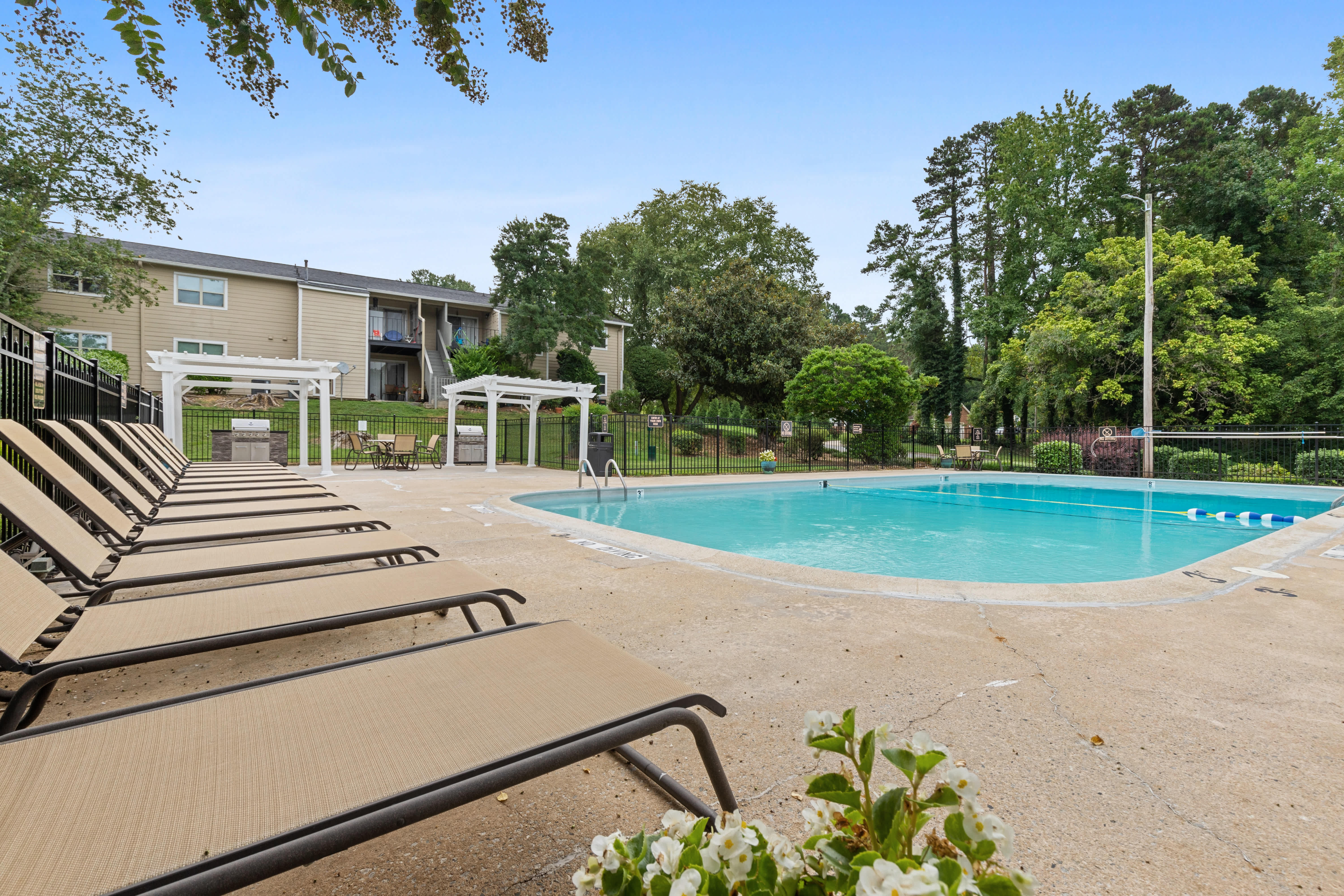 Cloisters & Foxfire Apartments – photo 2