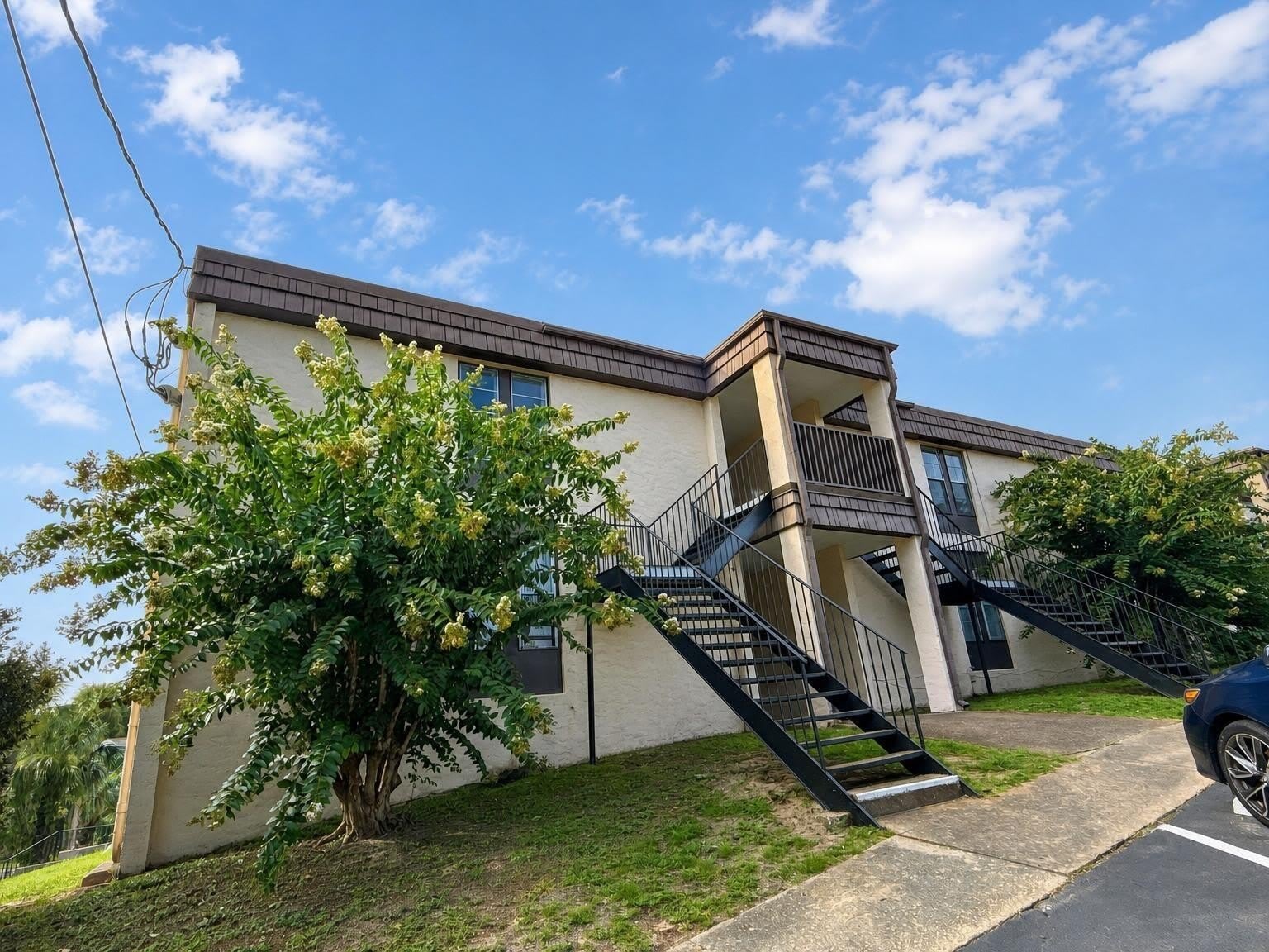 404 Marshall Court – photo 4