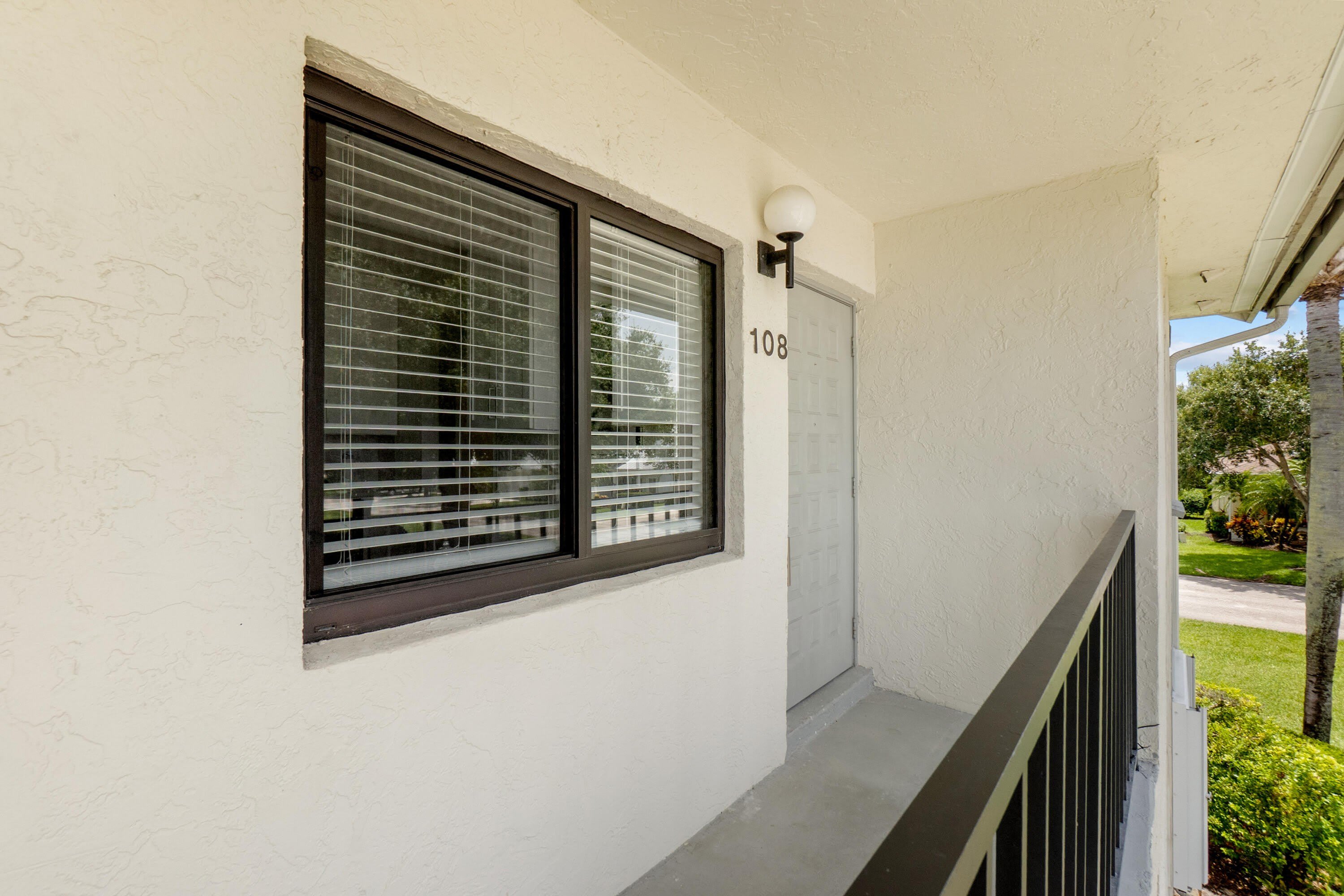 2061 NW 21ST Terrace – photo 4
