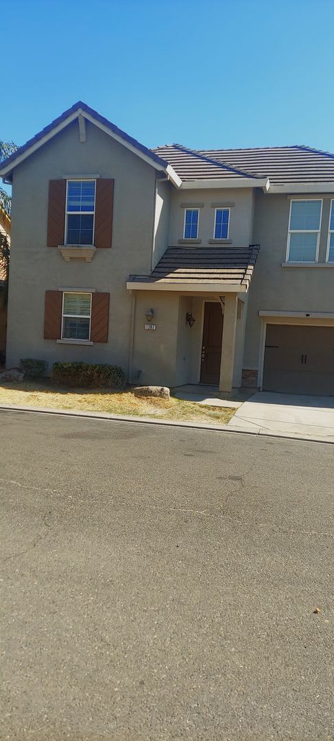 1382 Rincon, Merced – photo 2