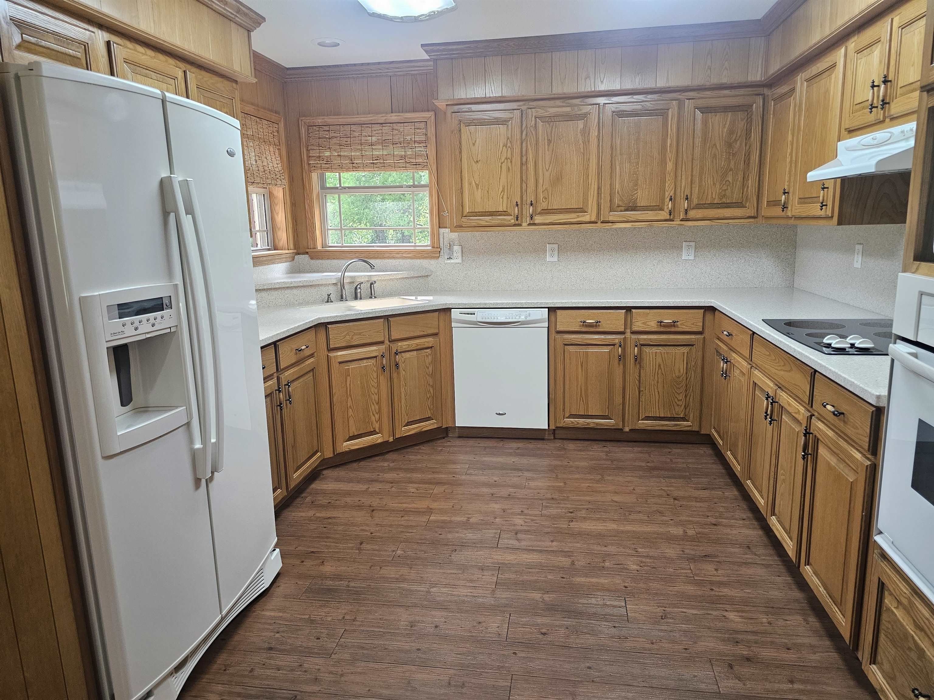 1316 E CR 236 – photo 4