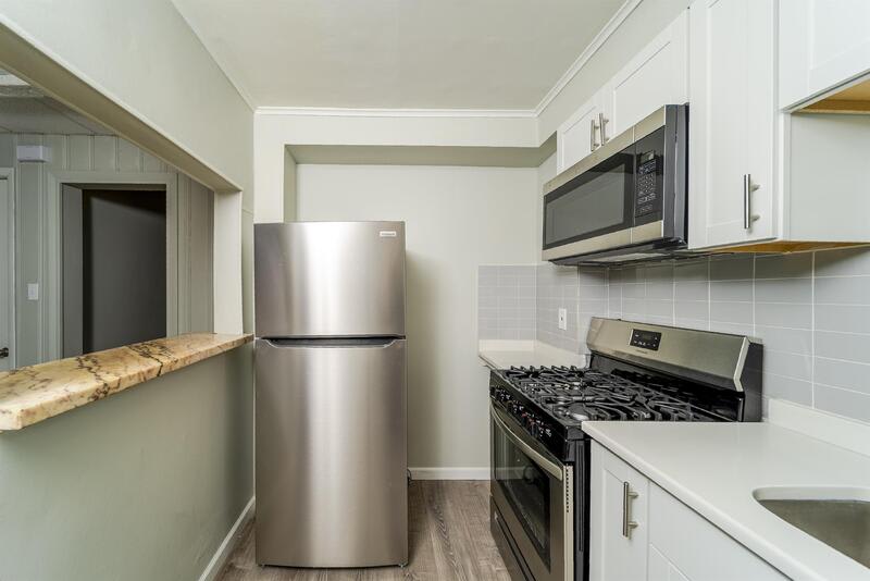 139 North Pine Avenue – photo 2