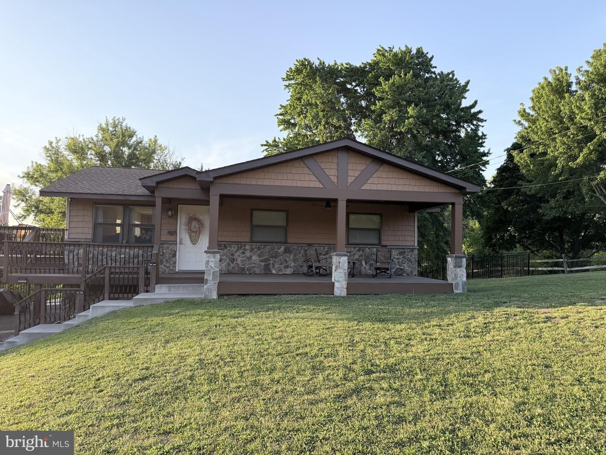 6916 LINGANORE Road – photo 1