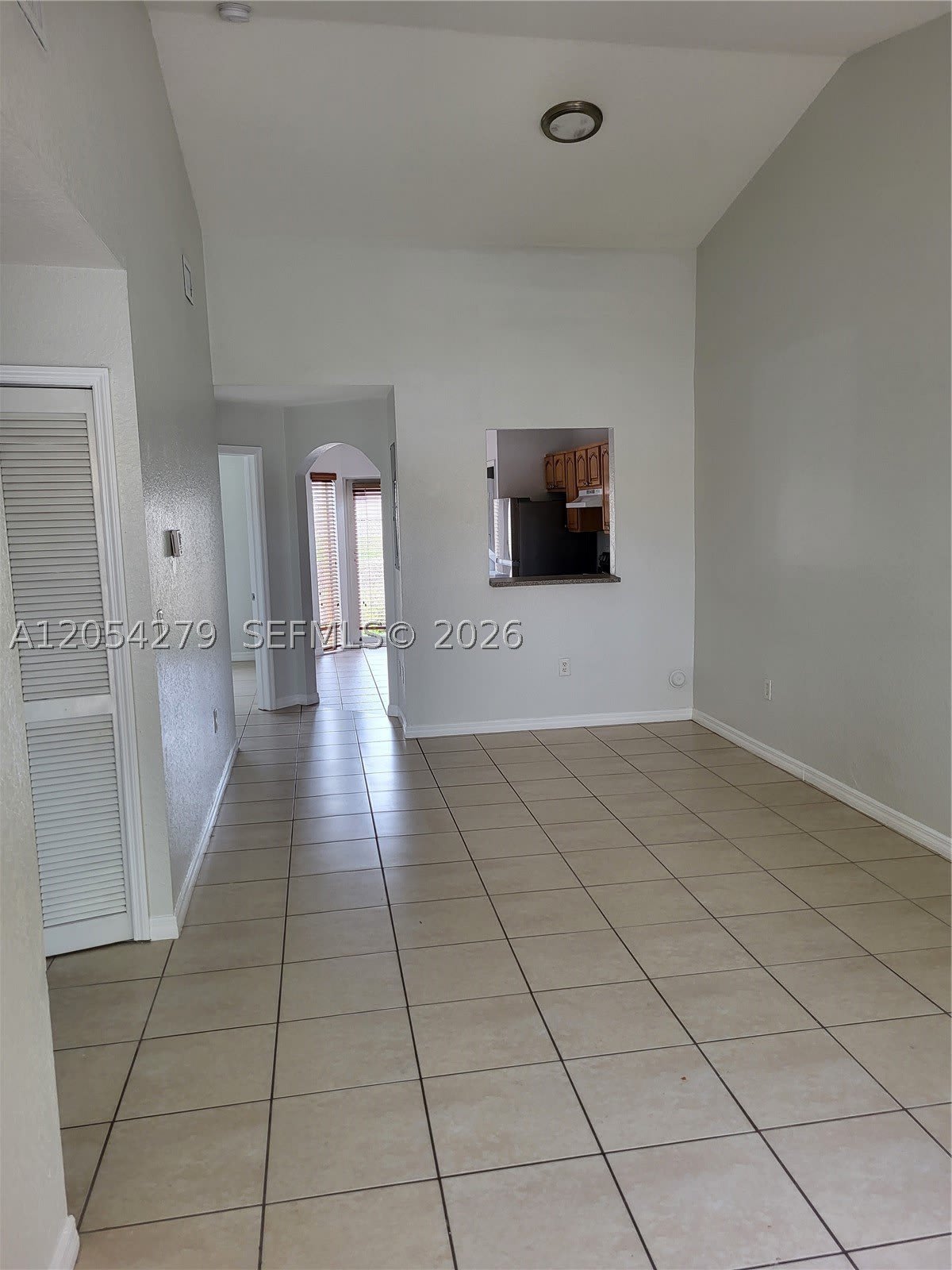 31 NE 13th Ave – photo 4