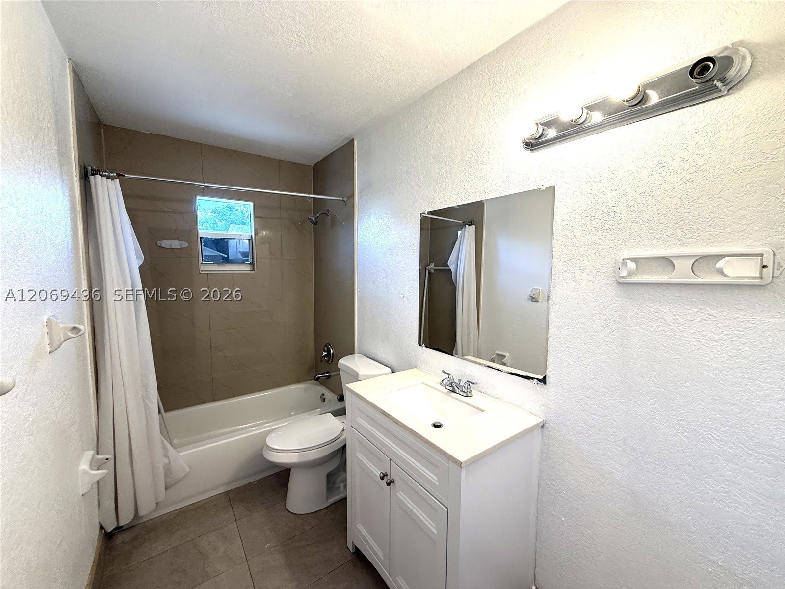 5321 Nw 23Rd St – photo 4