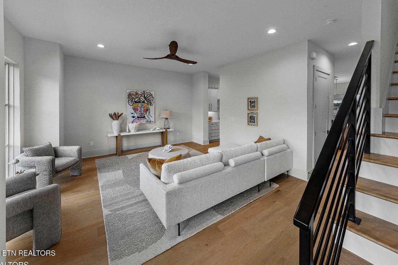 9406 Horizon Drive – photo 2