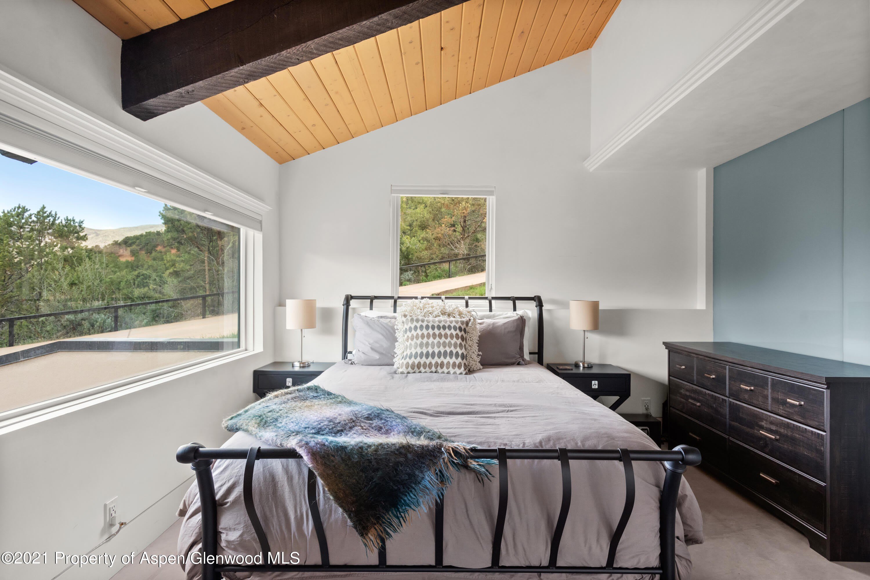561 Booth Lane – photo 5