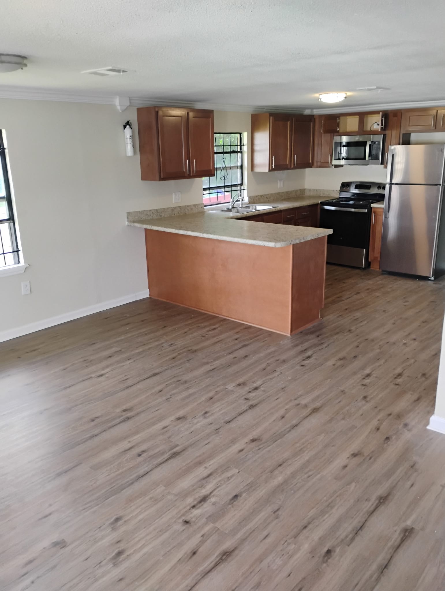 1338 Weare St – photo 4