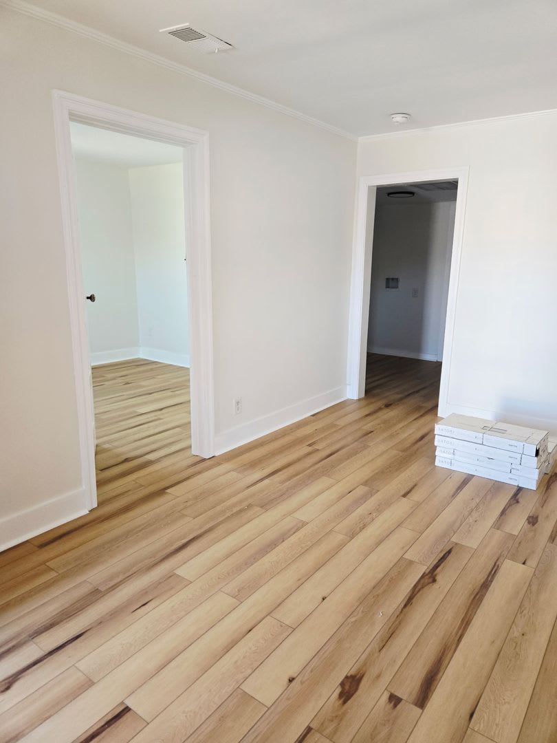 Freshly Updated 3-Bedroom Home with Large Yard & Screened-In Porch! – photo 5
