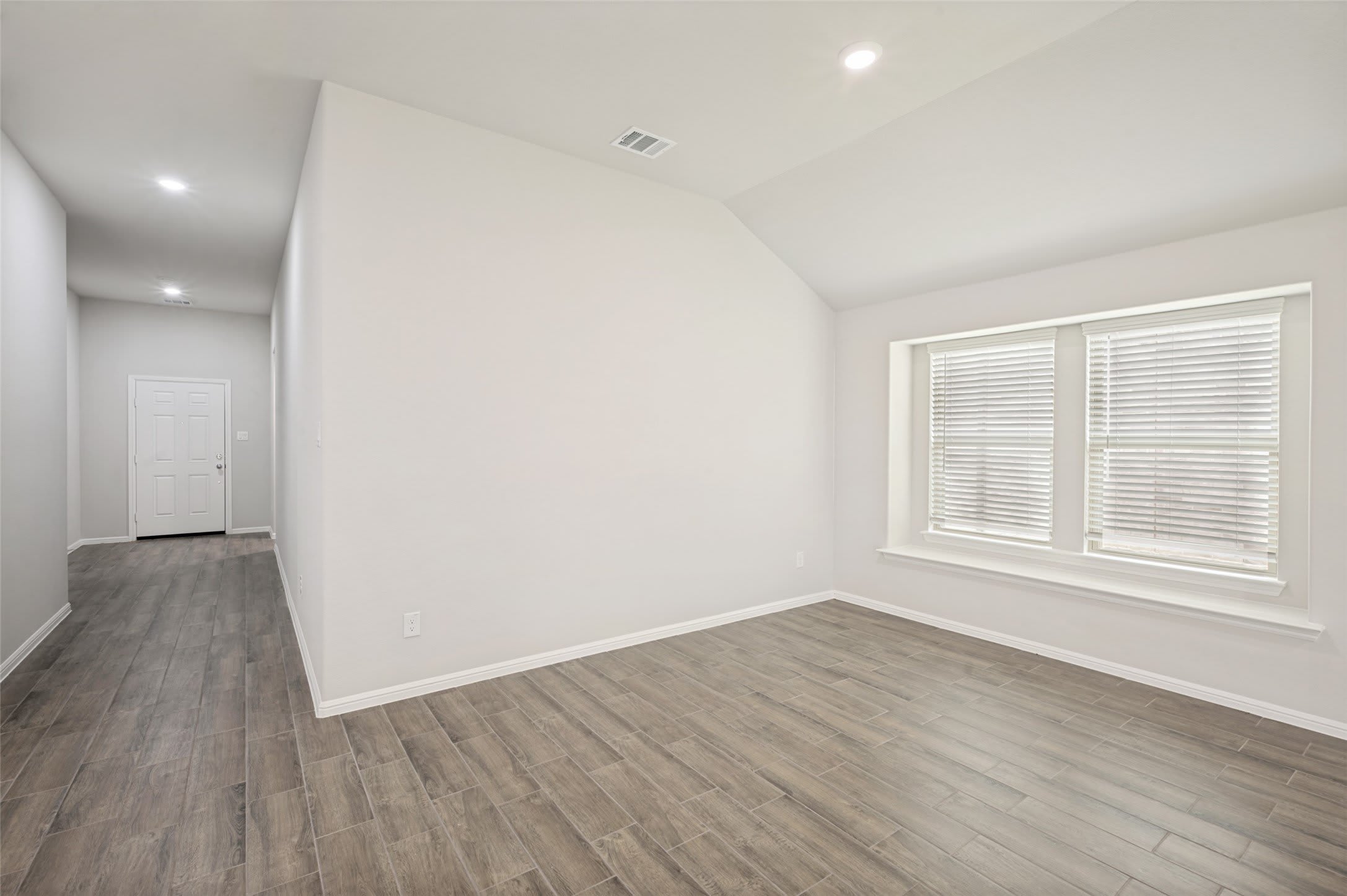 14057 Kempt Drive – photo 4