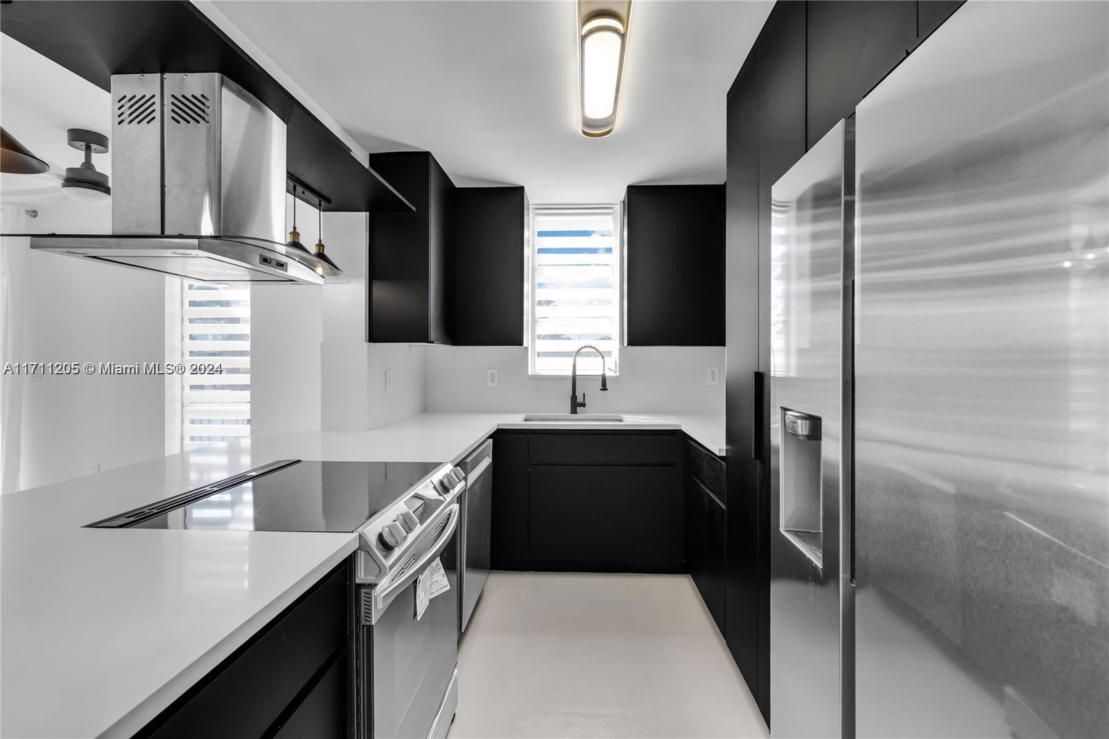 8305 Crespi Boulevard – photo 3