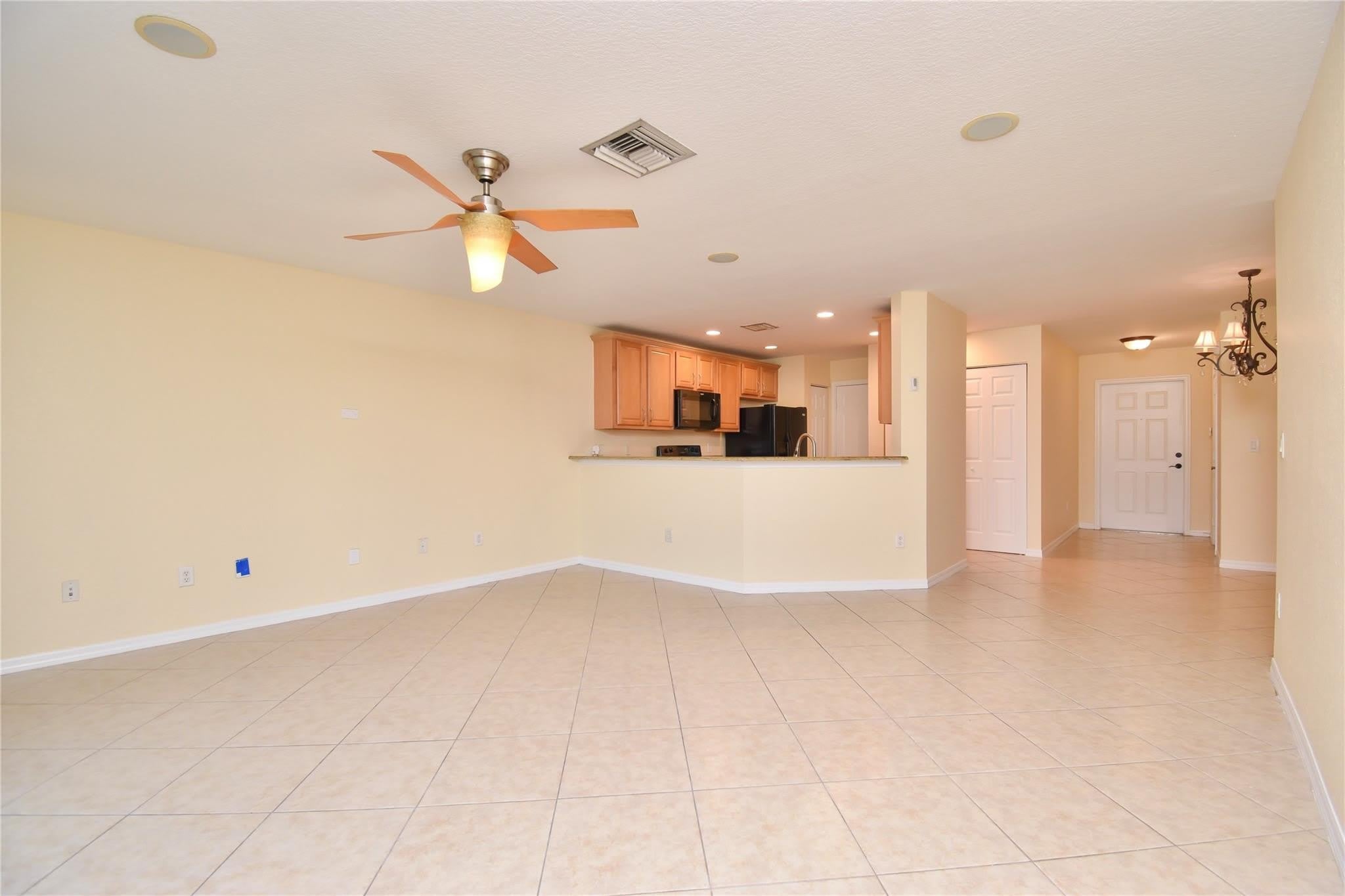 8982 Chambers Street – photo 4