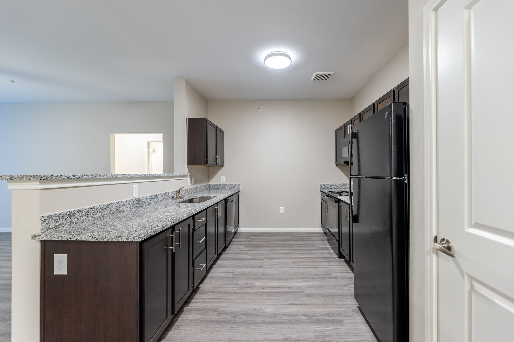 Patriot Pointe Apartments – photo 5