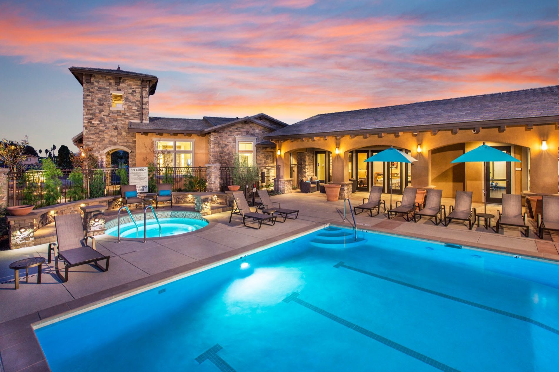 Hollister Village – photo 1