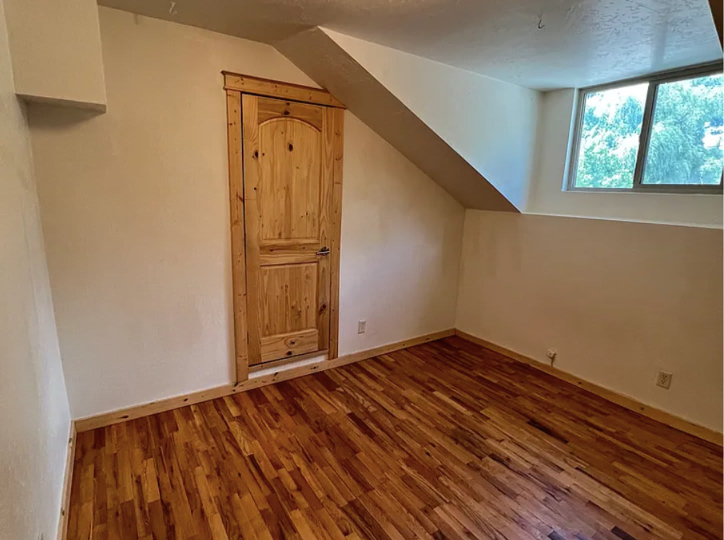 Downtown Flagstaff 3-Bedroom Rental – photo 4
