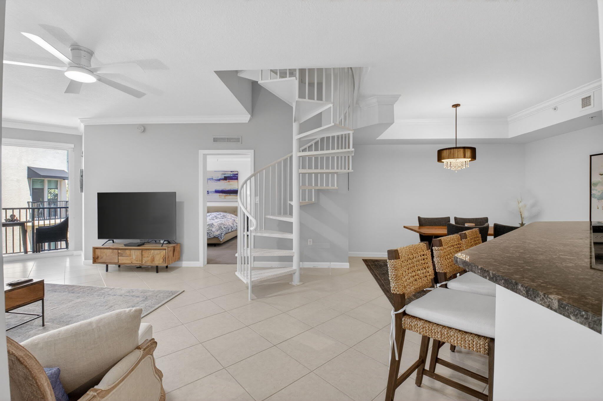 225 Ne 1St Street – photo 4