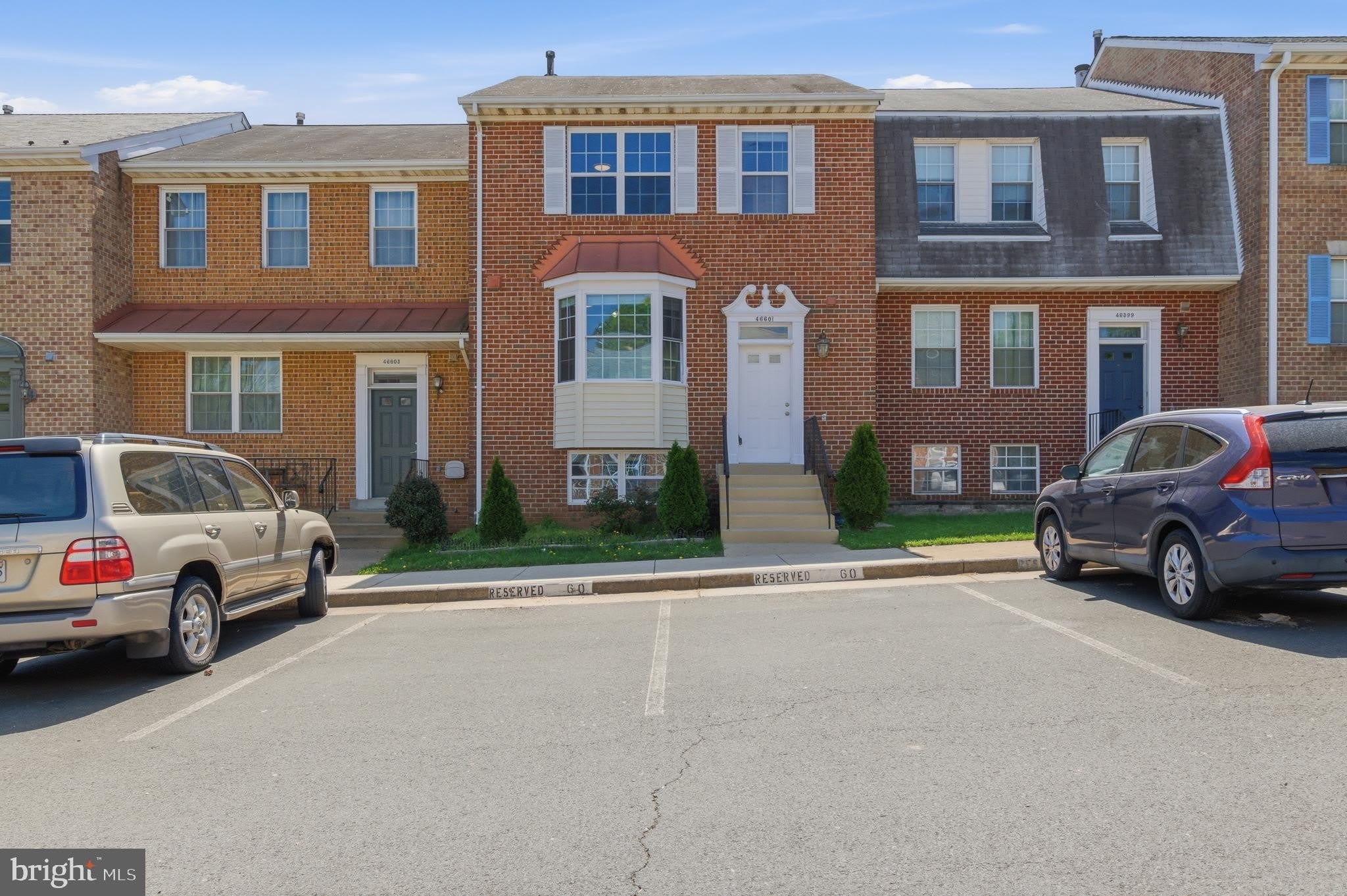 46601 CARRIAGE Court – photo 2