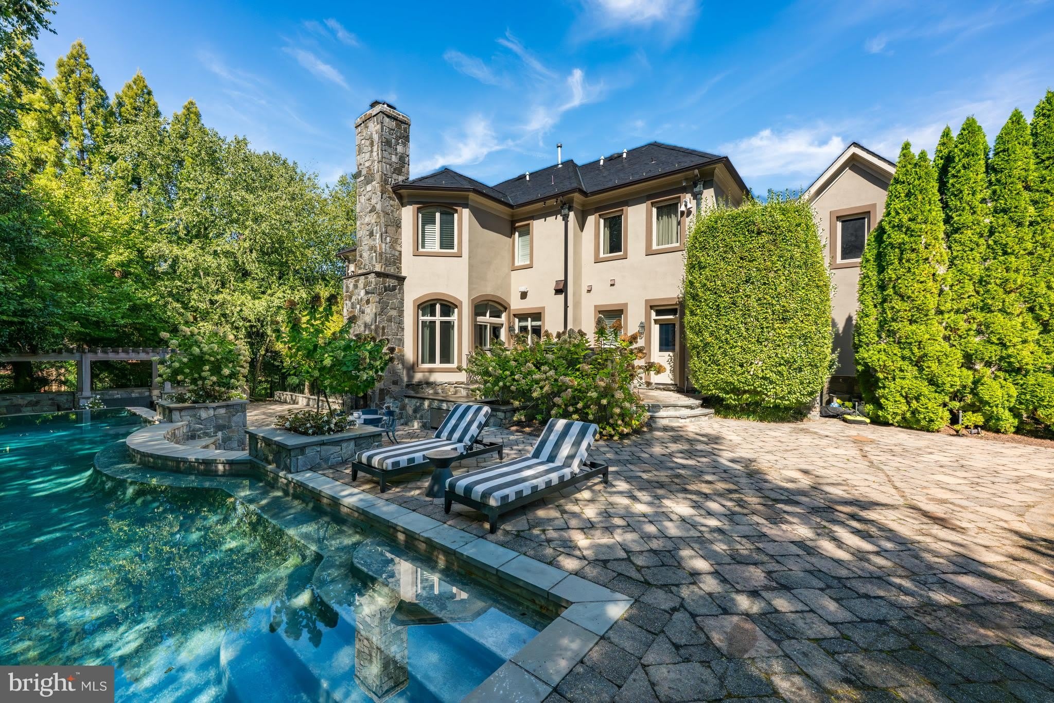 8305 FOX HAVEN Drive – photo 3