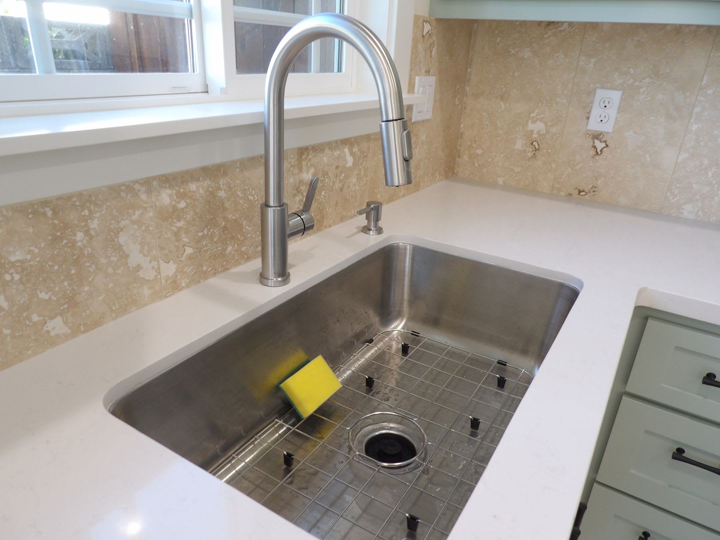 Studio For Rent Garage Adu – photo 3