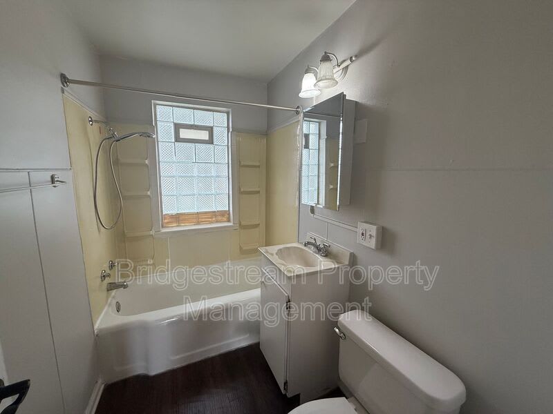 502-D Middle St. – photo 5