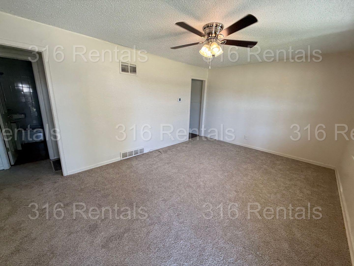 1100 2 Bed 1 Bath Single Family Home – photo 2