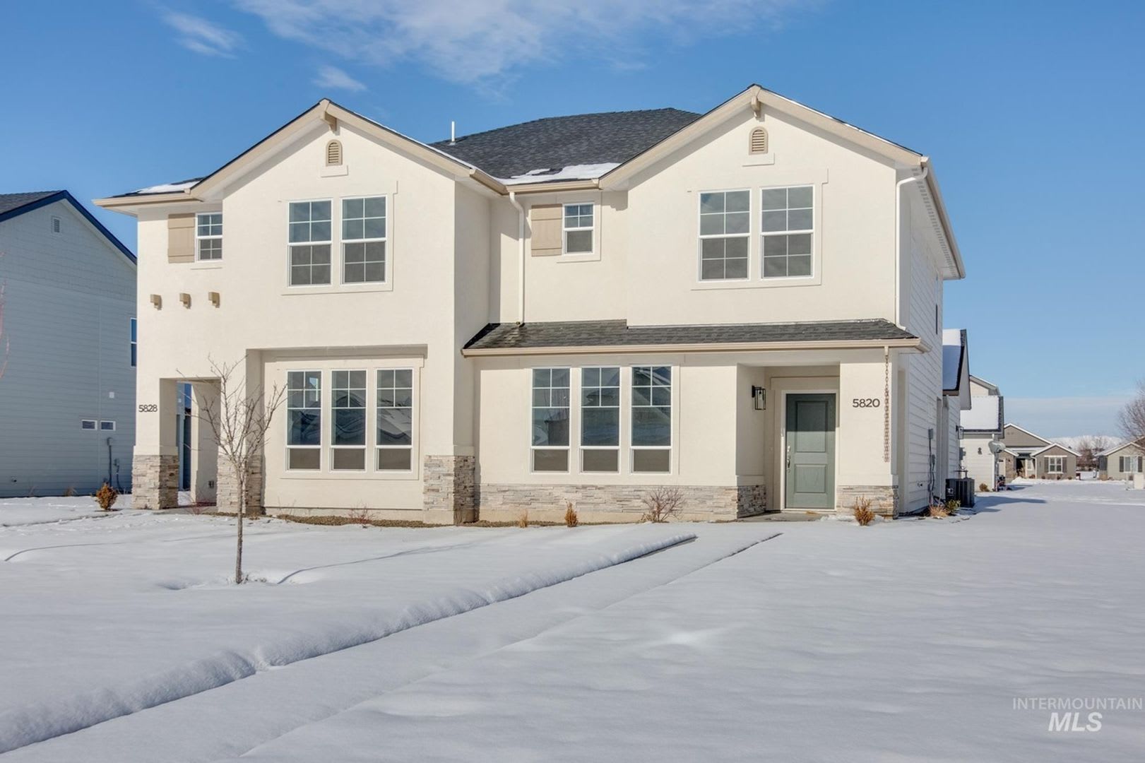 Beautiful 3 Bedroom 3 Bath Townhome With 2 Car Garage – photo 2