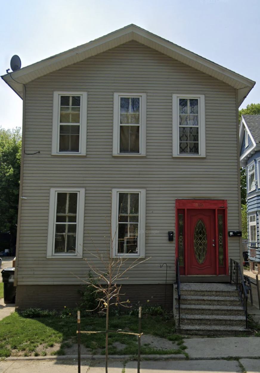 920 Park Ave – photo 1
