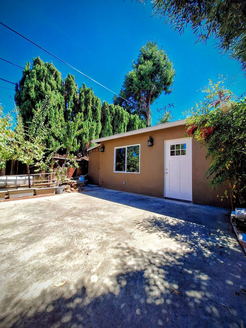 Beautiful 1bd Cottage Recently Remodeled – photo 1