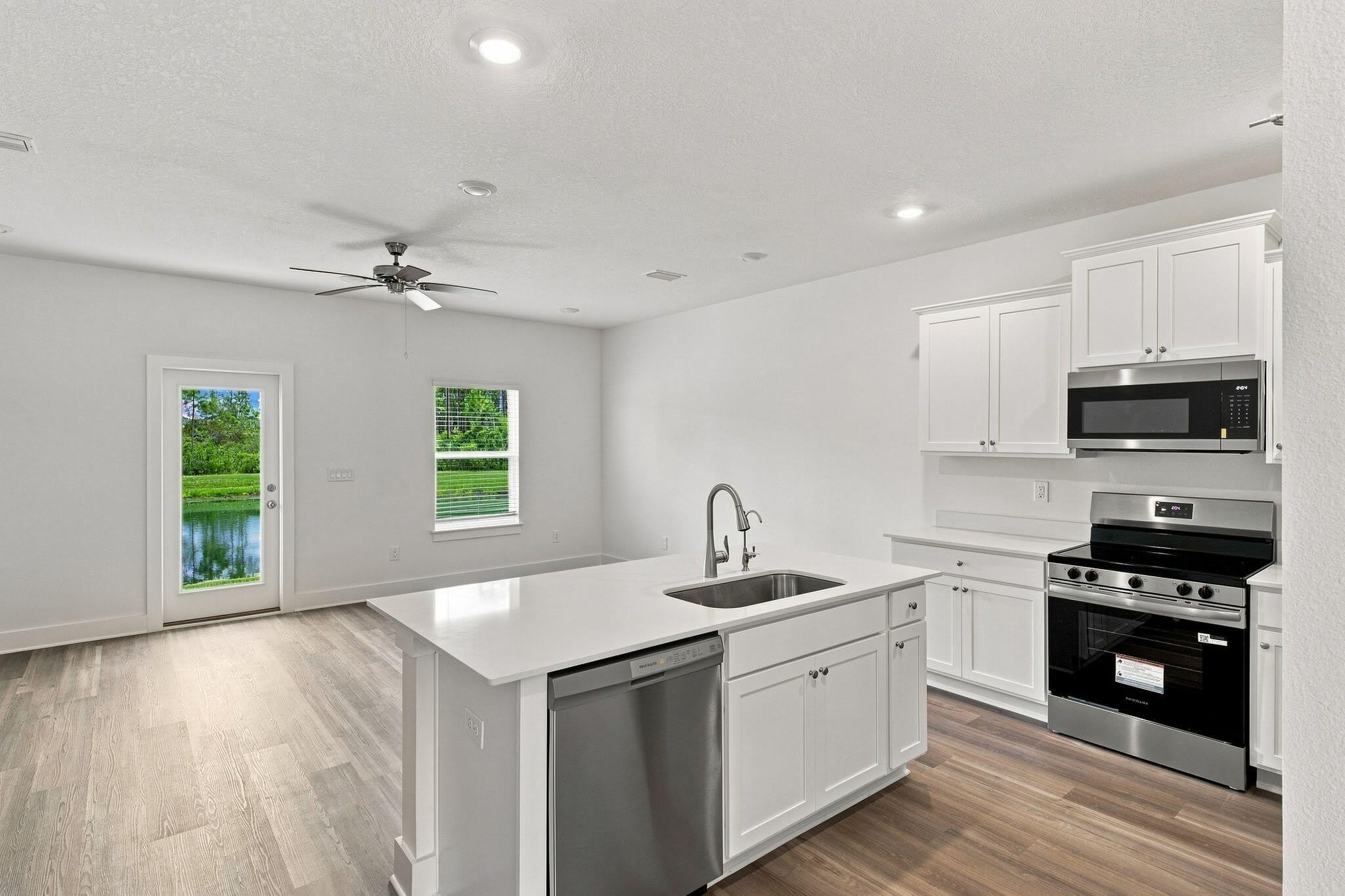 157 Hawk Street – photo 4