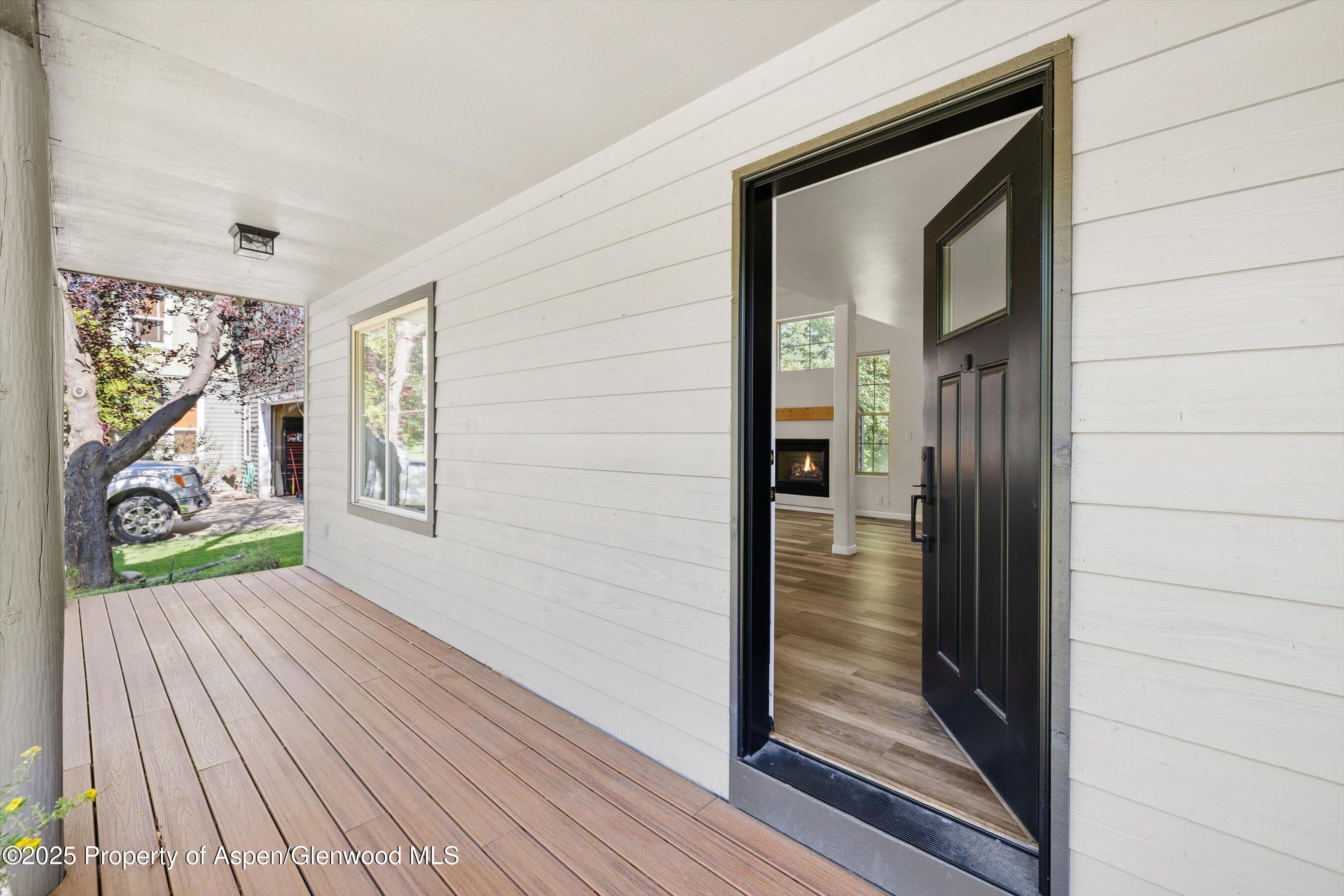 528 Lake Court – photo 2