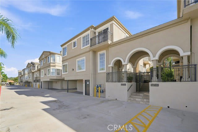 4516 Ramsdell Avenue – photo 1