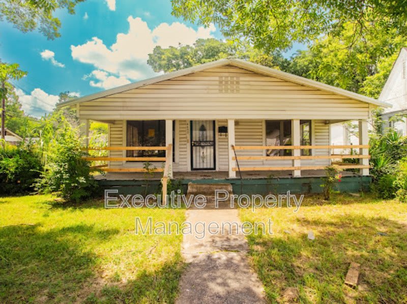 4400 43rd Street – photo 1