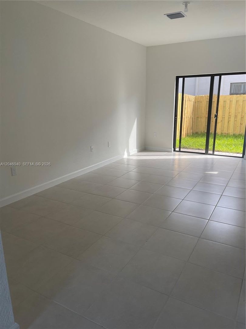 21447 NE 2nd Place, Miami, FL 33179 – photo 2