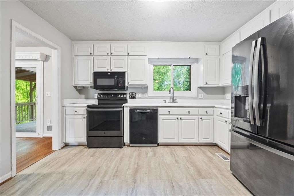 5110 Thistle Road SE – photo 2