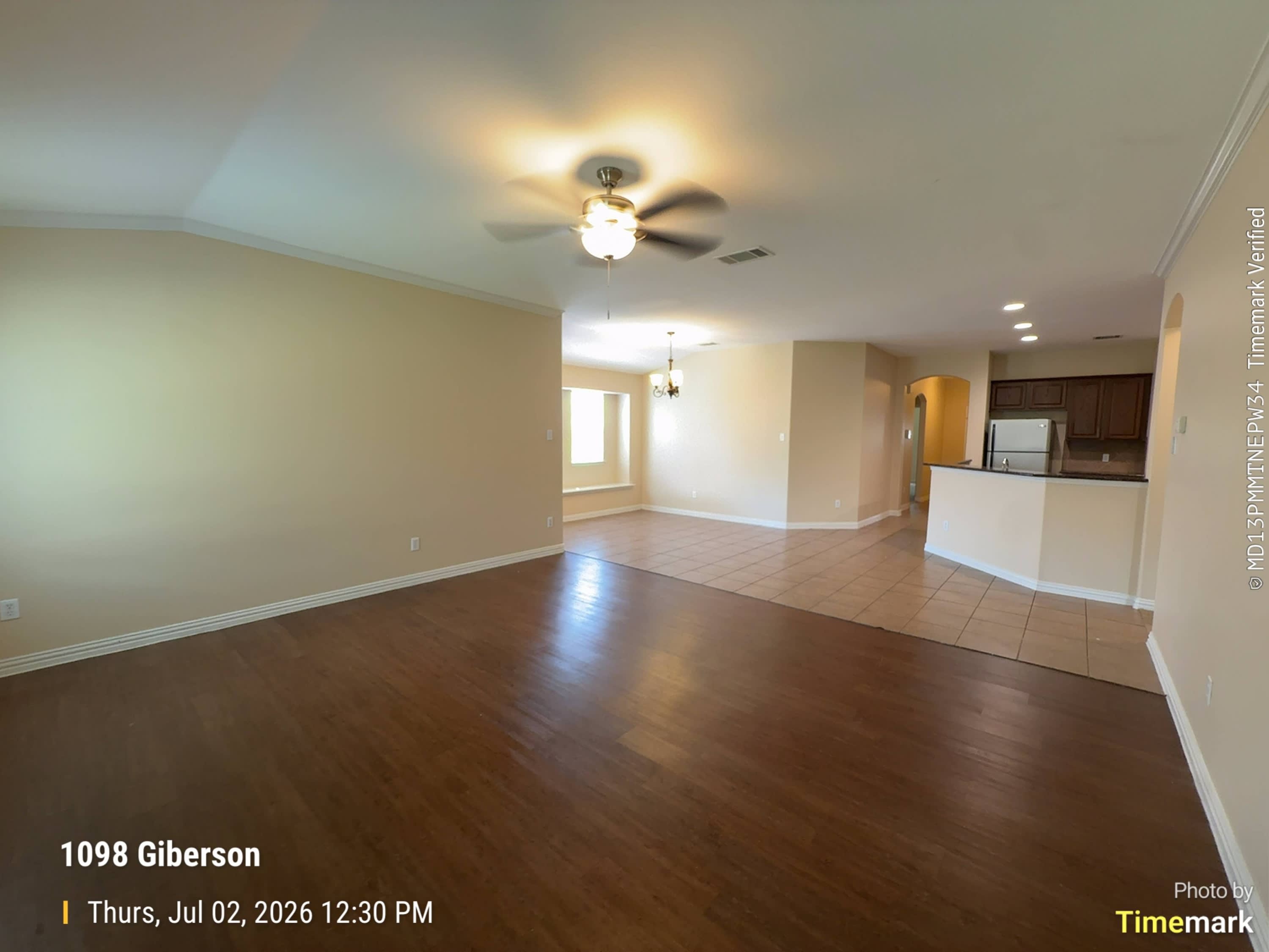 1098 Giberson Wy – photo 4