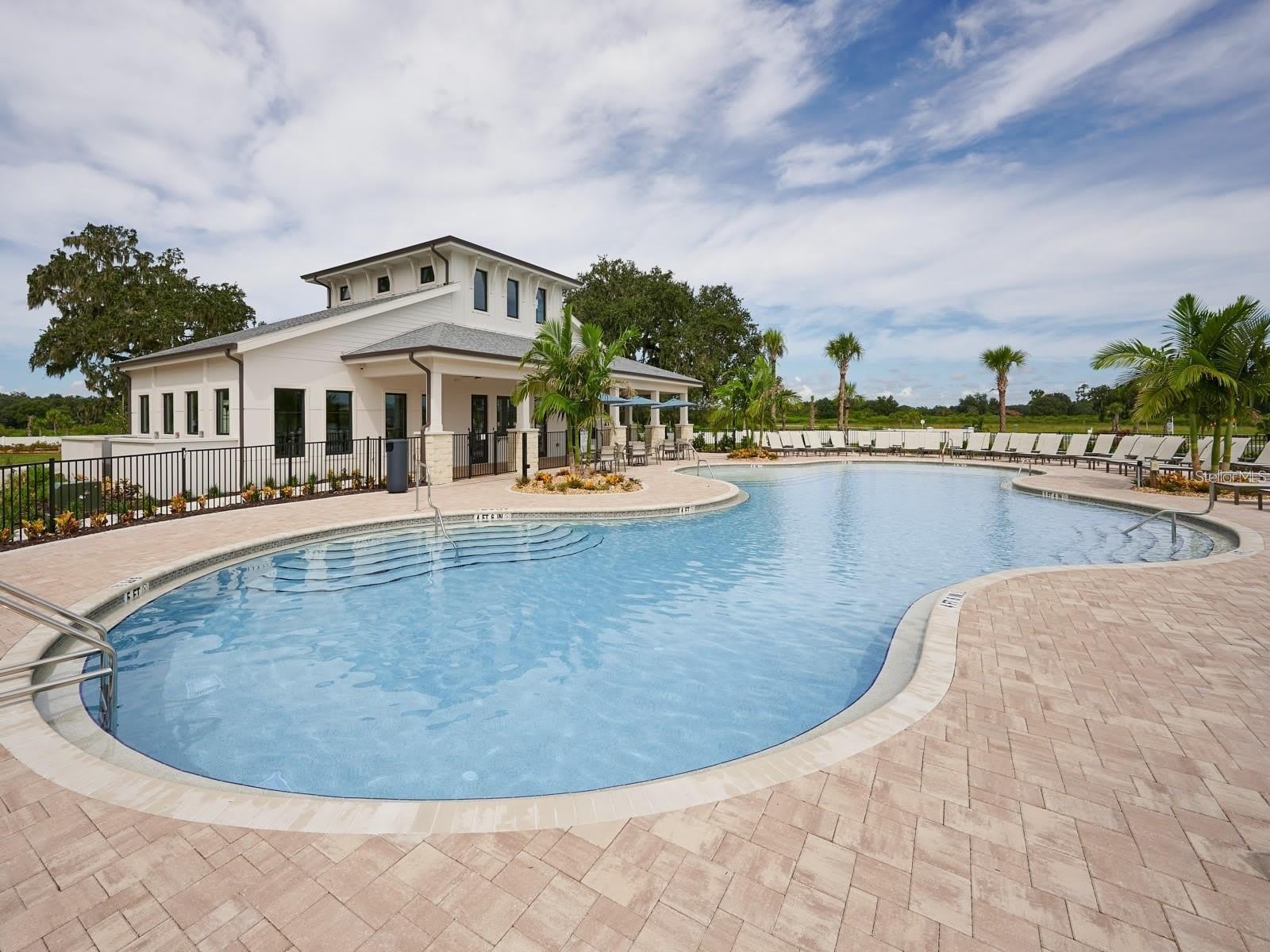 2106 ROSEWOOD Drive – photo 3