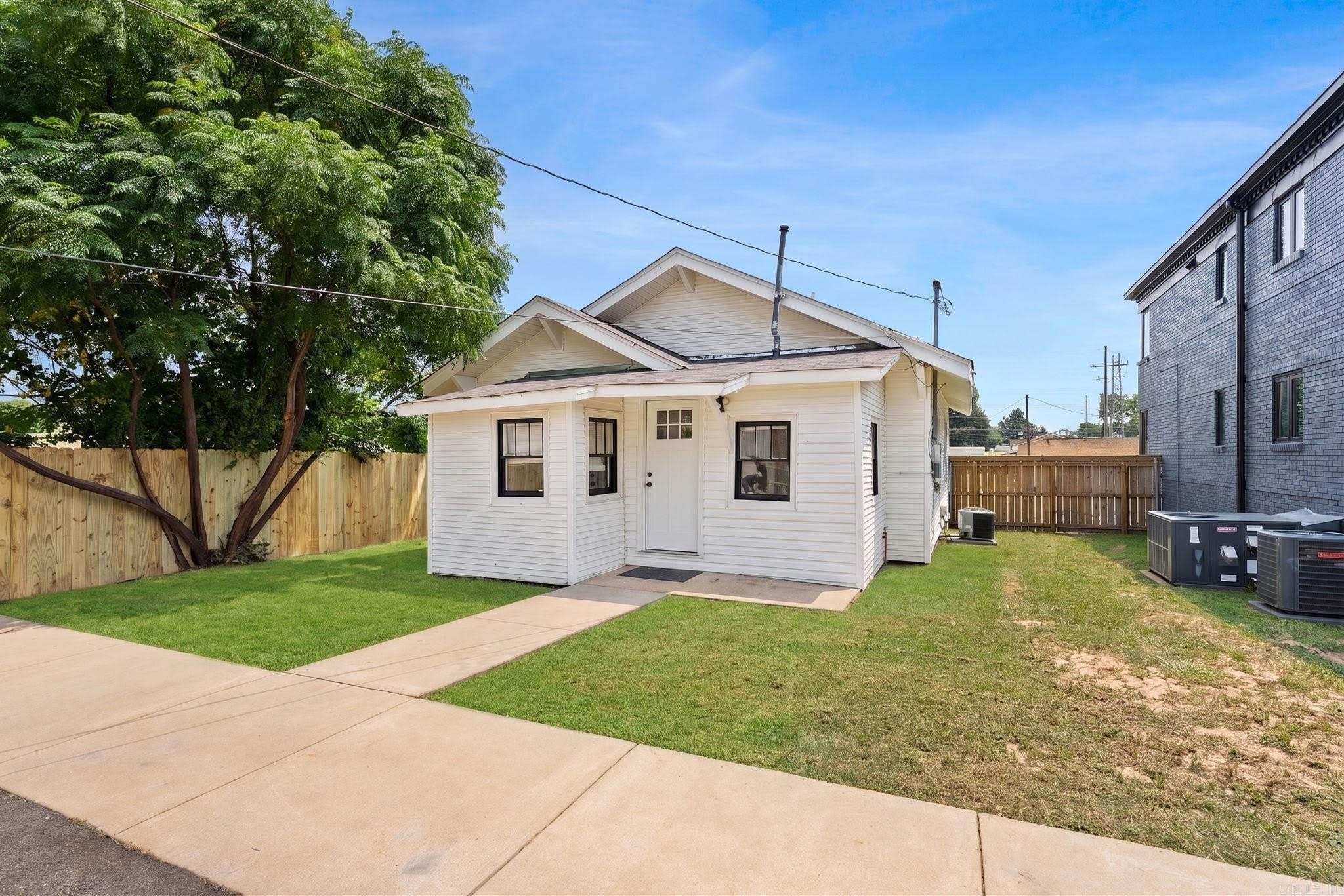 1503 Main Street – photo 4