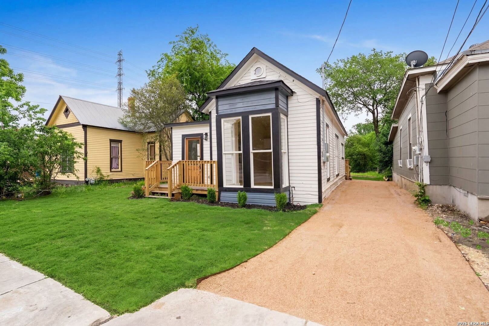 1122 N PINE ST – photo 3